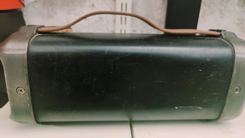 Urbn  Bang  1000 Speaker. Like New. Good Condition