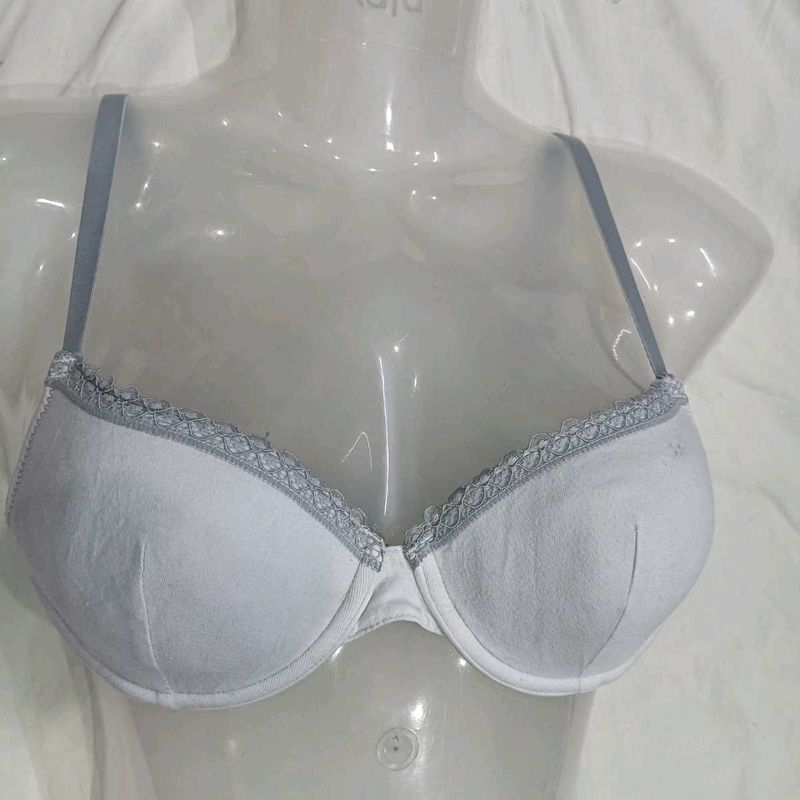 Classic 🪔White Lace Trim Bra