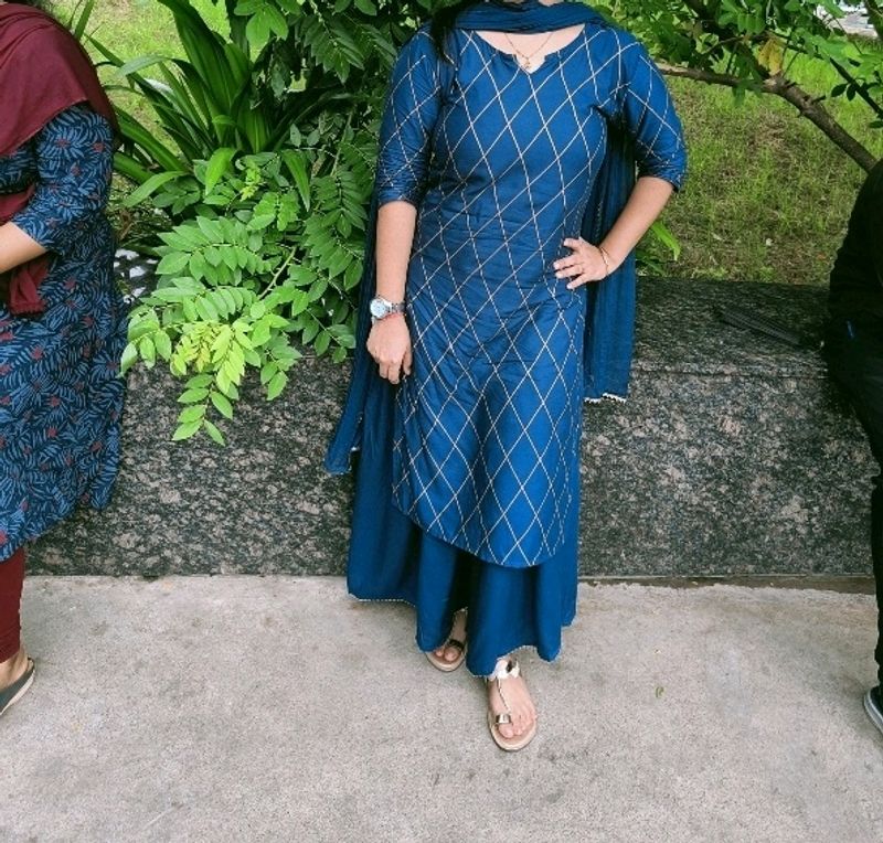 Women Kurta Plazzo Set