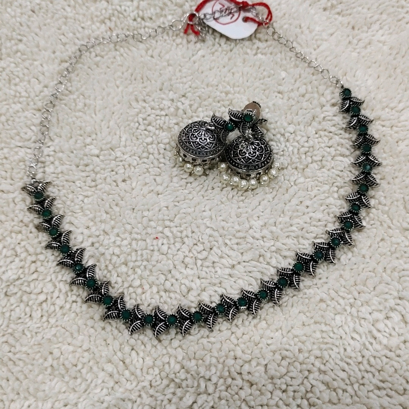 SLA necklace set