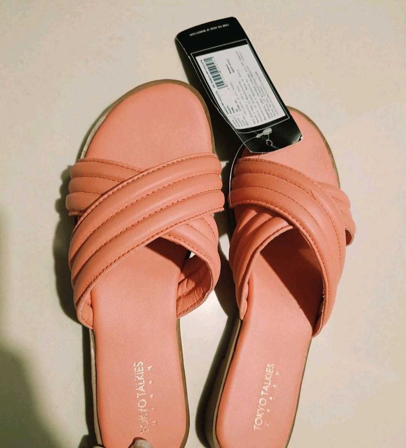 Tokyo talkies flats