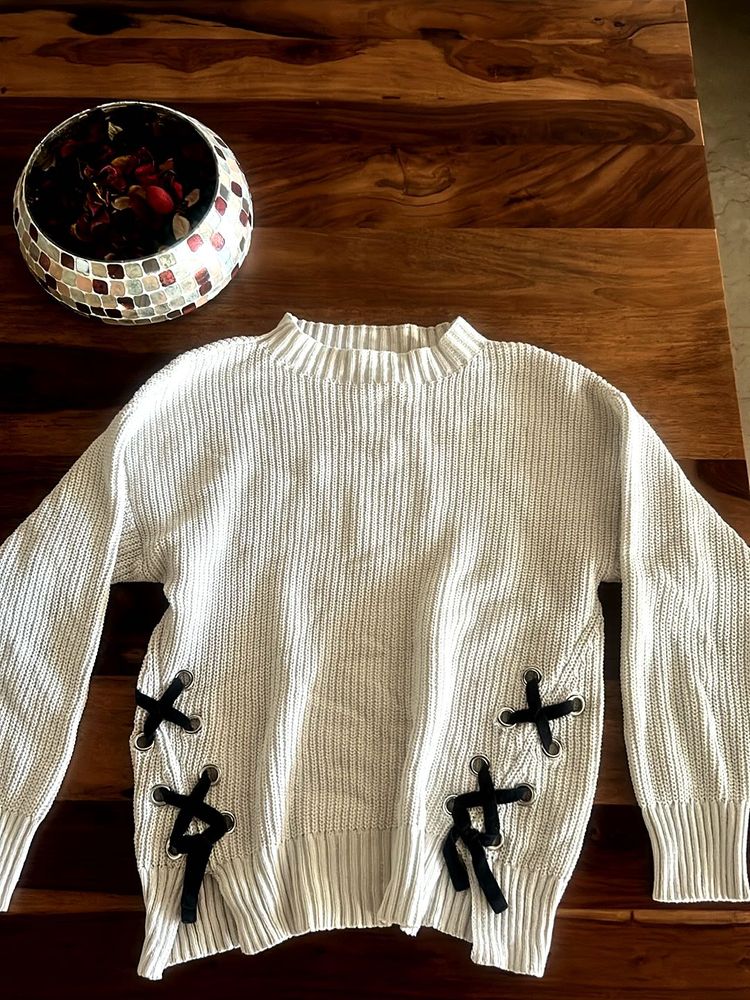 Winter ❄️ Beautiful White Knit Sweater