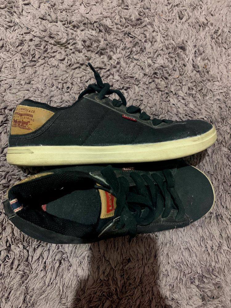 LEVIS Shoes