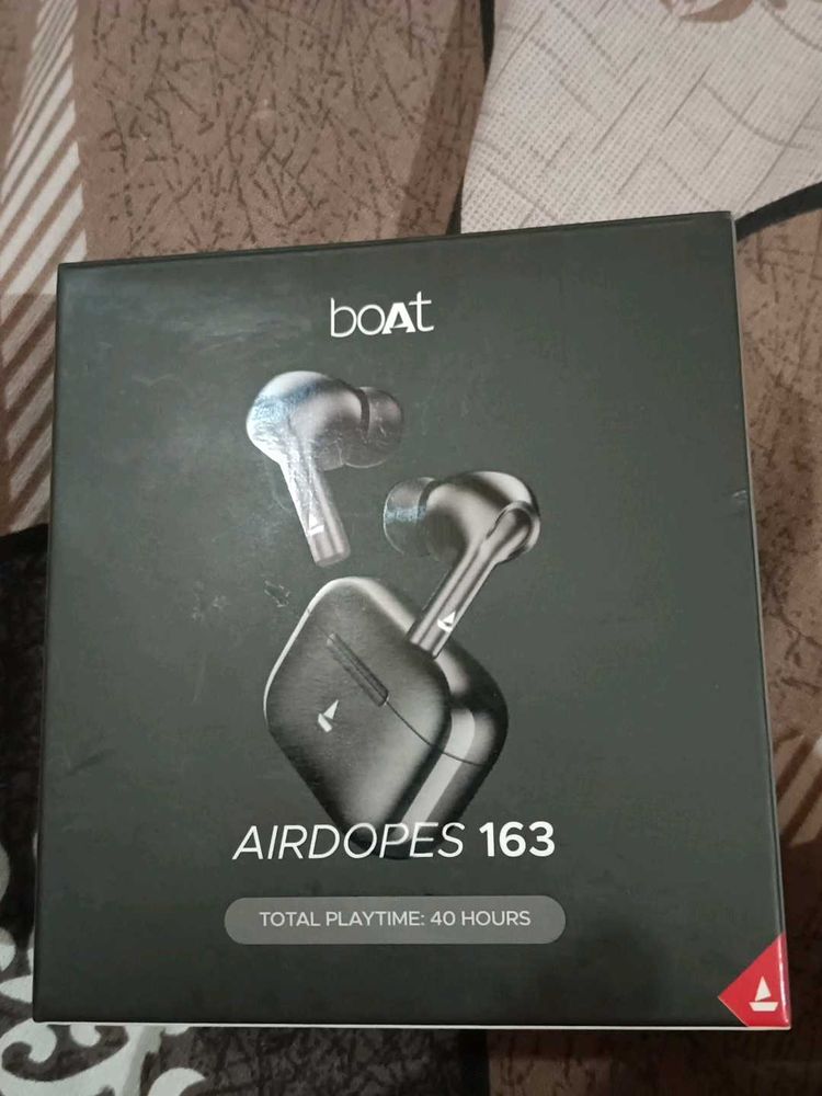 Boat Airdopes 163