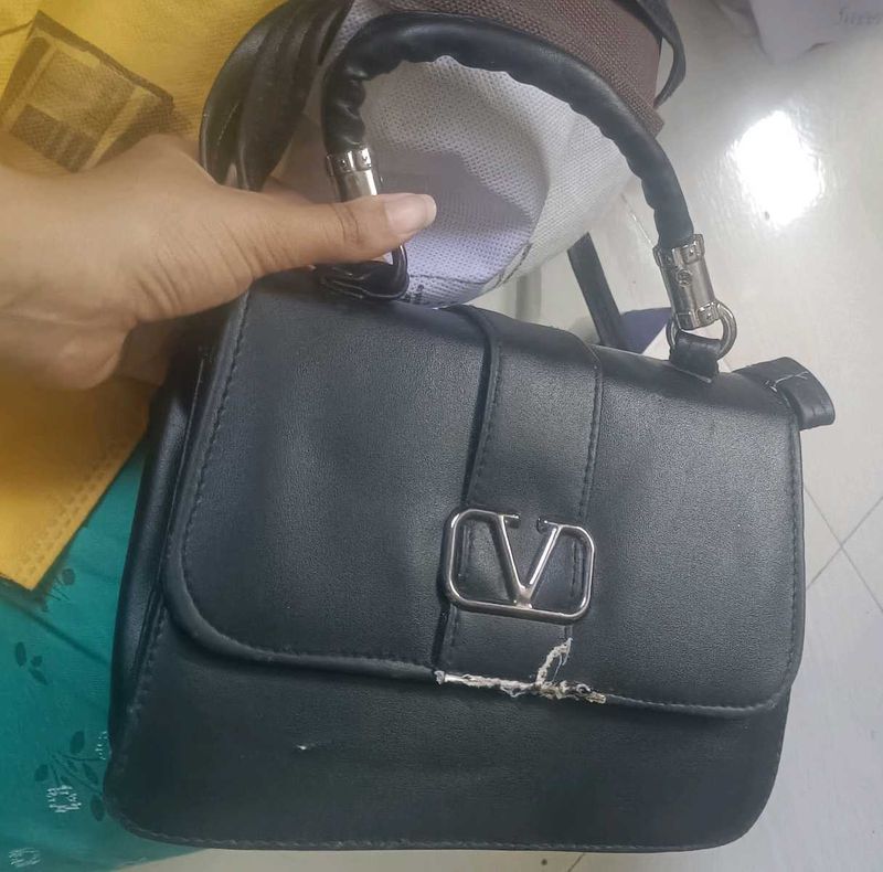 Stylish Black Handbag/sling bag