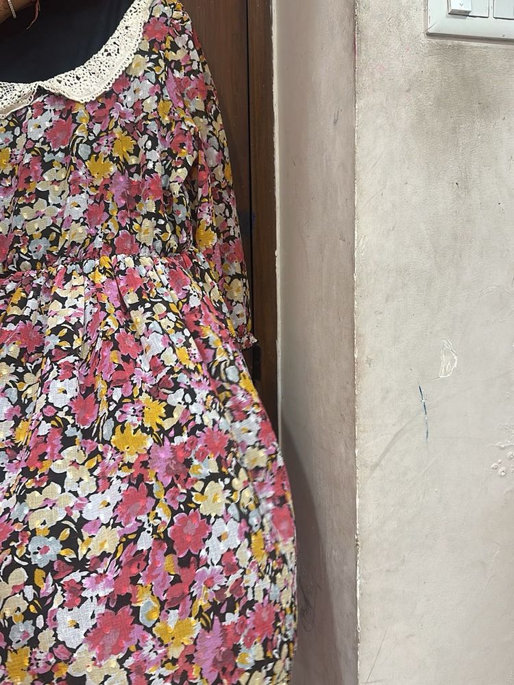 Floral Print Midi Dress with Lace Collar