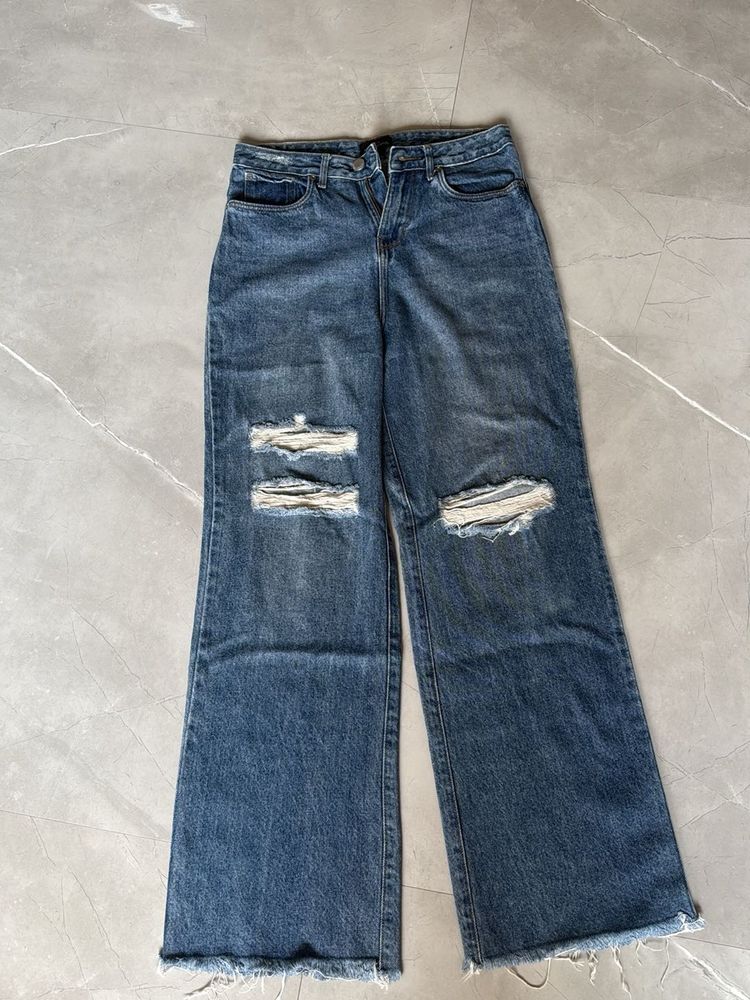Distressed Wide Leg Jeans