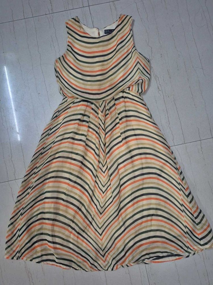 Chic Striped Sleeveless Midi Dress.