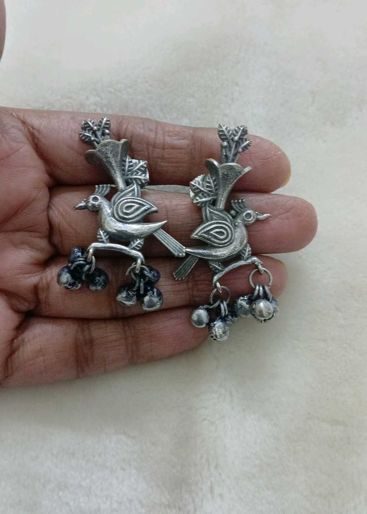 Artistic Bird Design Earrings
