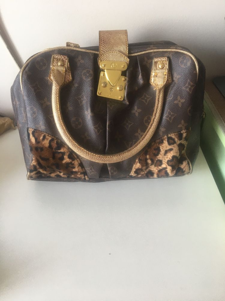 LV Louis Vuitton ( 1st Copy) Handbag