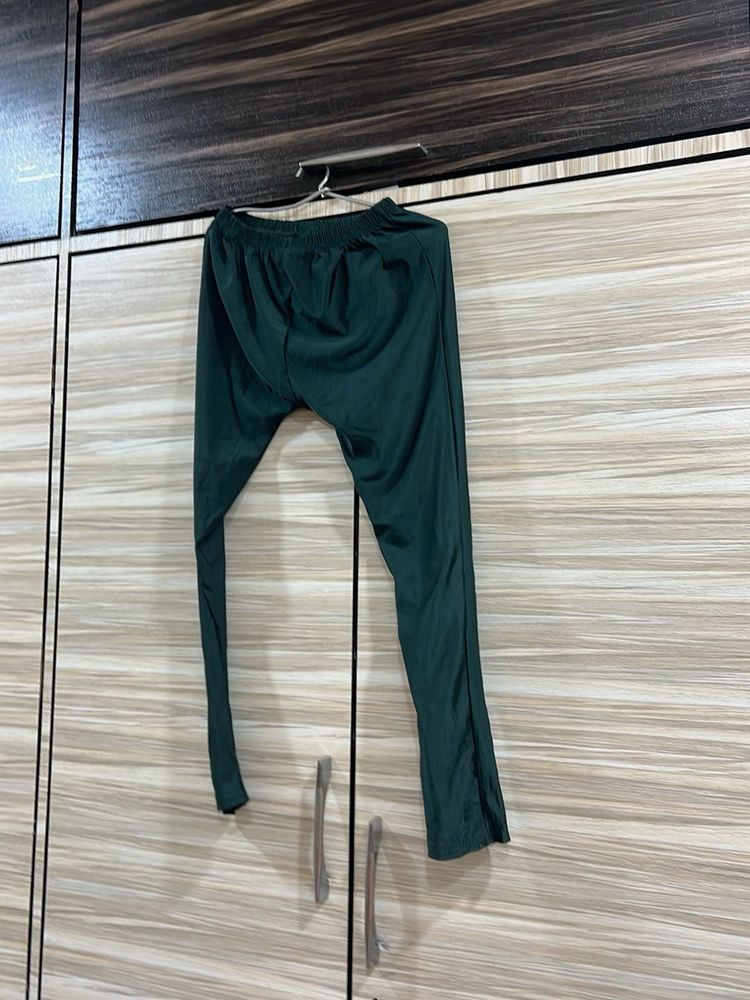 Party Wear Velvet Green Leggings