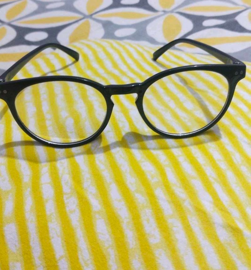 Stylish Black Round Eyeglasses