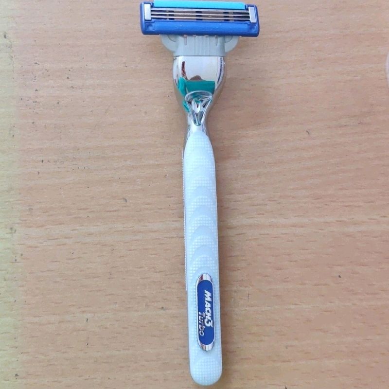 🆕 Gillette Mach 3 Turbo Razor