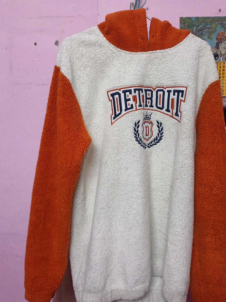 Retro Detroit Graphic Sweatshirt