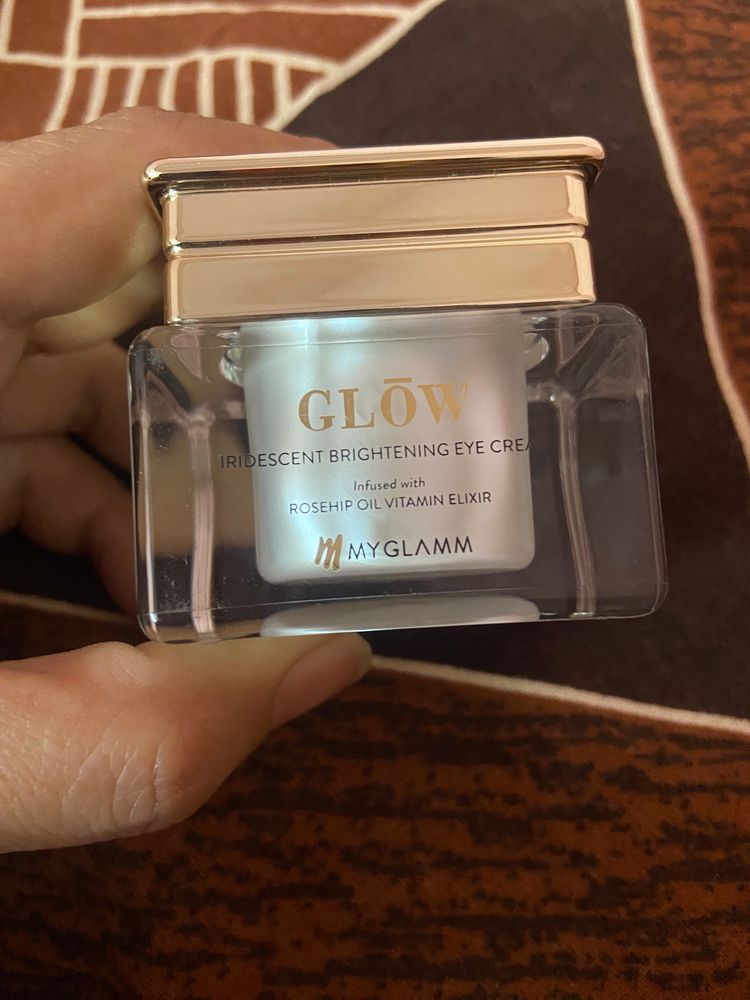 My Glamm Glow Iridescent Brightening Eye Cream