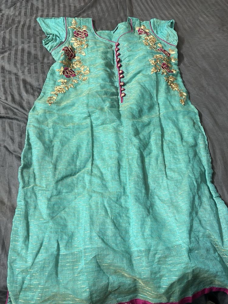 Beautiful Teal Embroidered Kurta