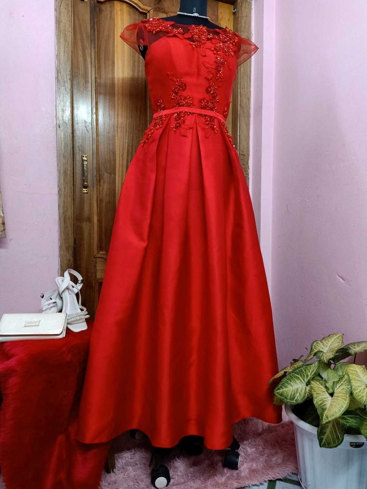 🌹Stunning Red Formal Gown🌹