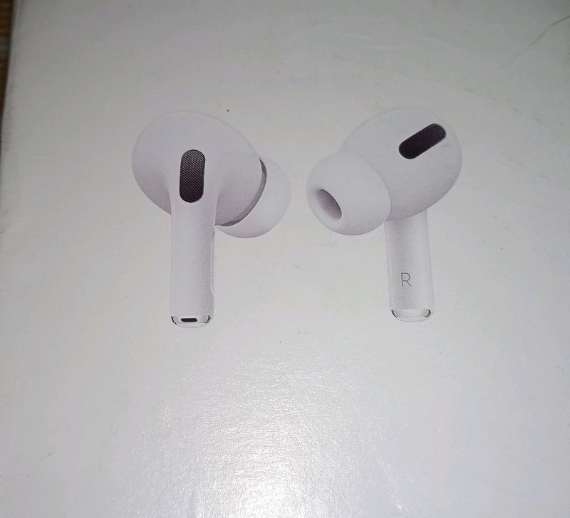 Apple Airpod 2 First Copy:- Black Colour.