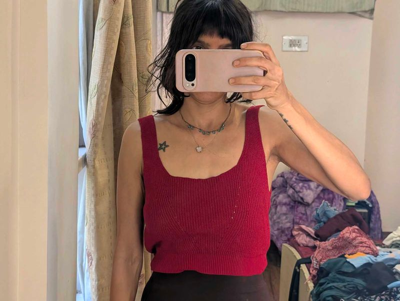 Chic Red Knit Tank Top