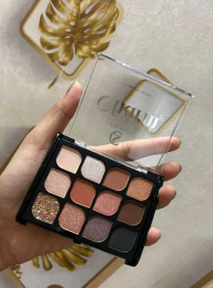 12-Color Eyeshadow Palette