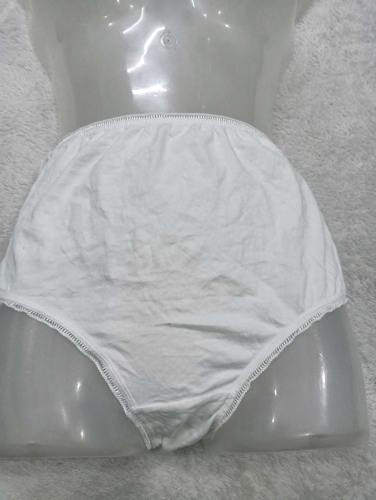 White Cotton 🇲🇾👙Briefs