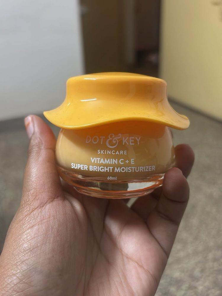 Dot &amp; Key Super Bright Moisturizer