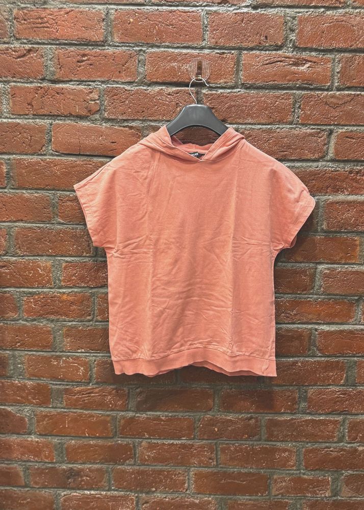 Short Sleeve Hooded Top