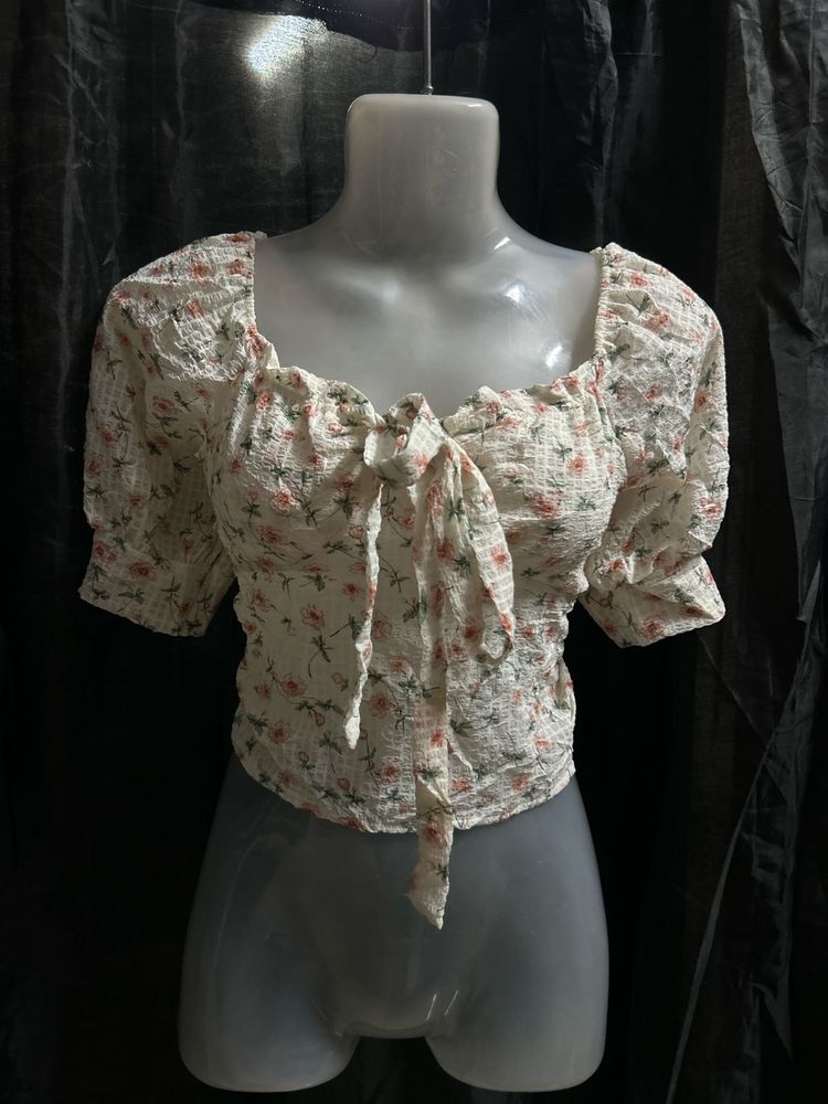 Cute Floral Puff Sleeve Tie-Front Top