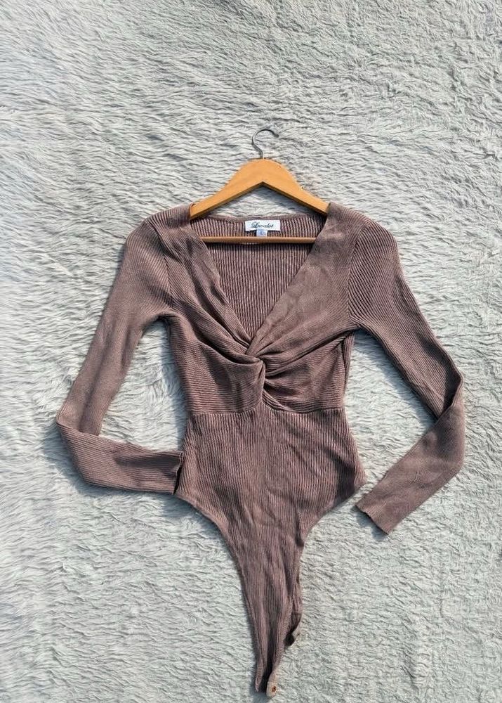 Chic Twist Front Long Sleeve Bodysuit