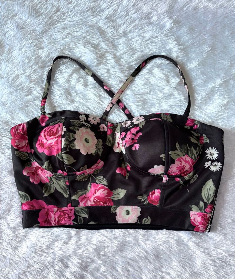 Ewa Young Black Floral Crop Top