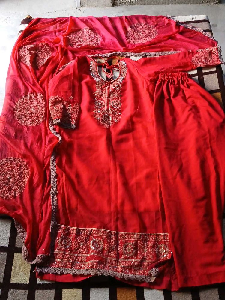 women red kurta set