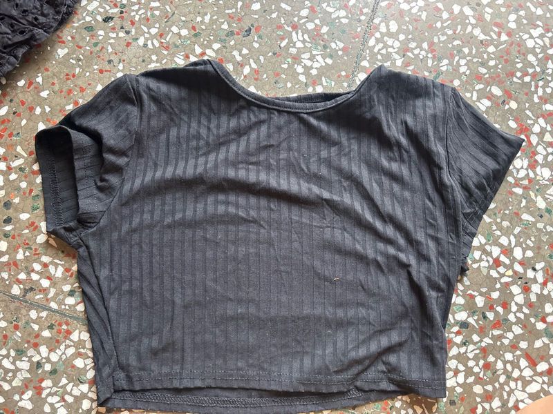 Ribbed Black Cropped Top