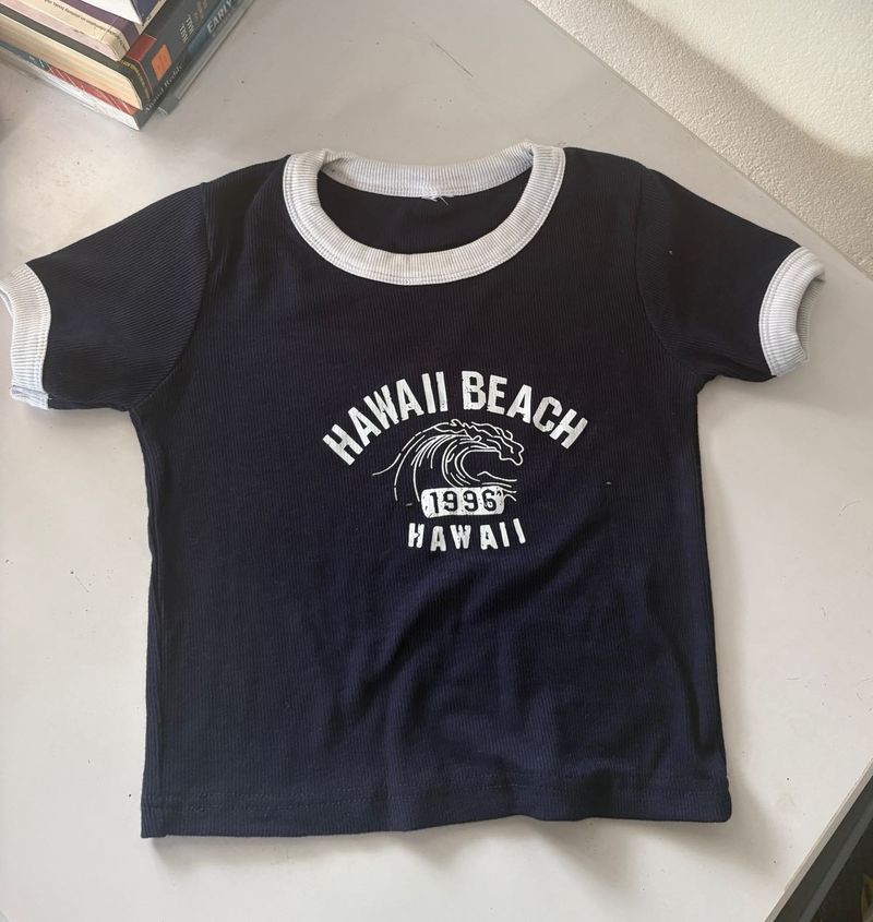 Cropped Hawaii Beach Tee