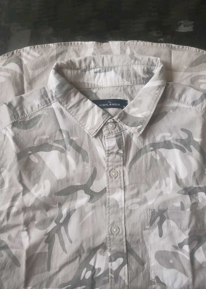 Highlander Men's Camouflage Button-Down Shirt
