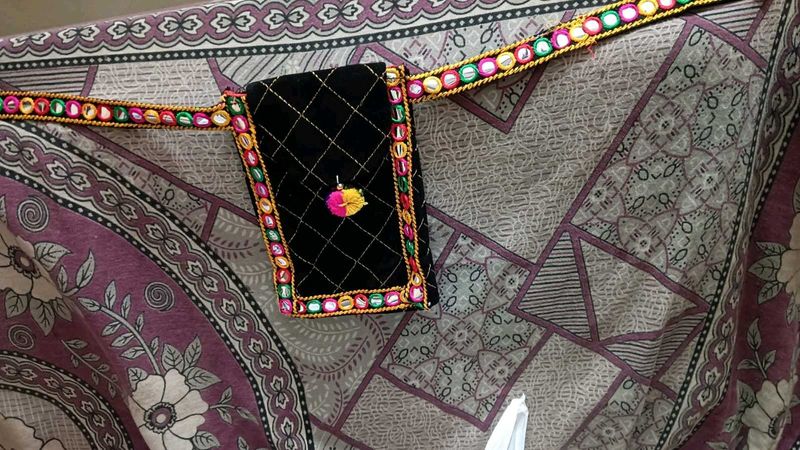 kachhi work mobile sling