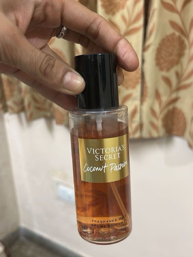 Victoria's Secret Coconut Passion Mist