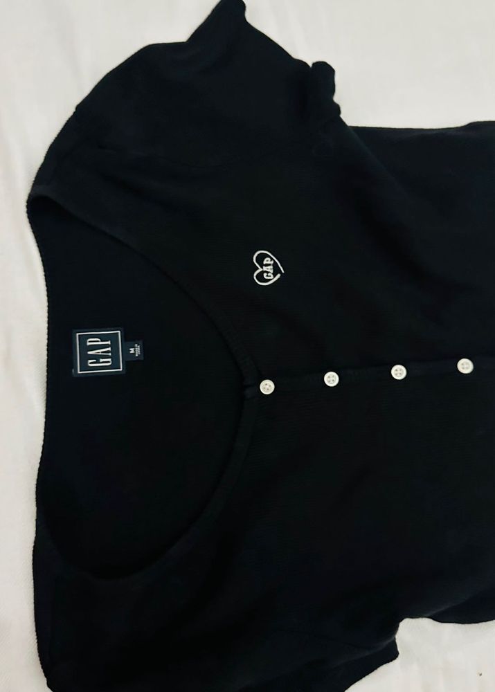 GAP Black Top with Heart