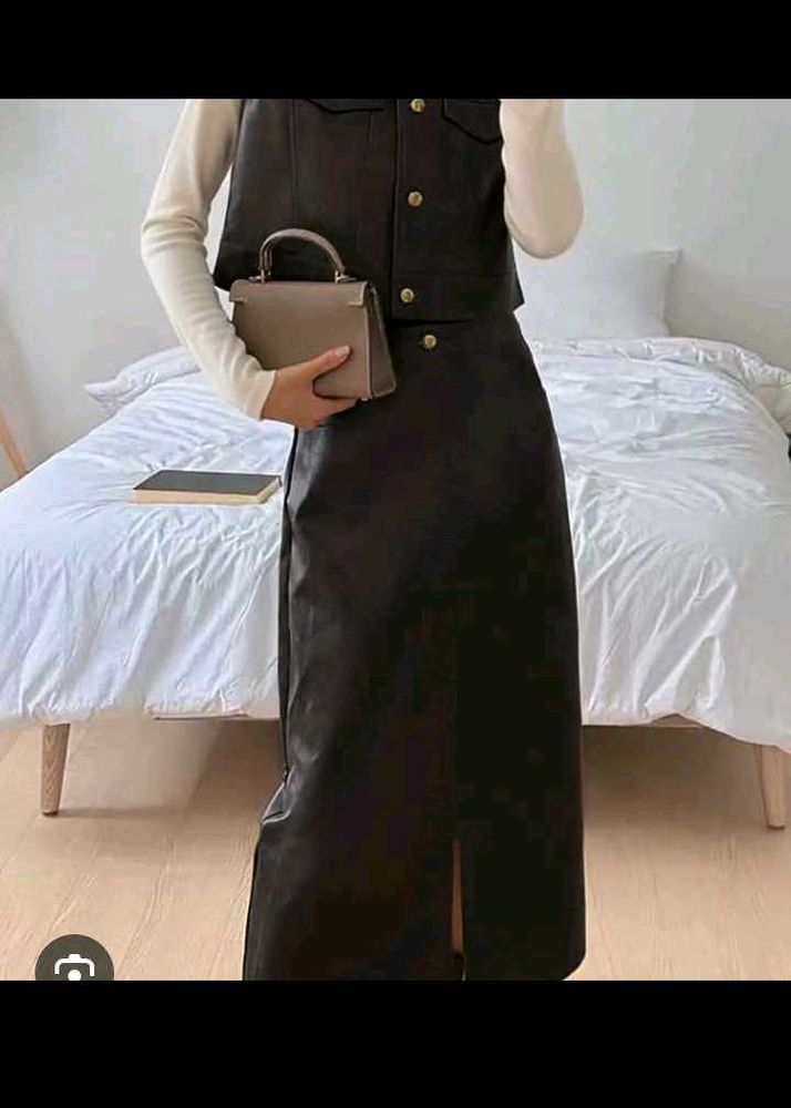 Savana Chic Faux Leather Midi Skirt