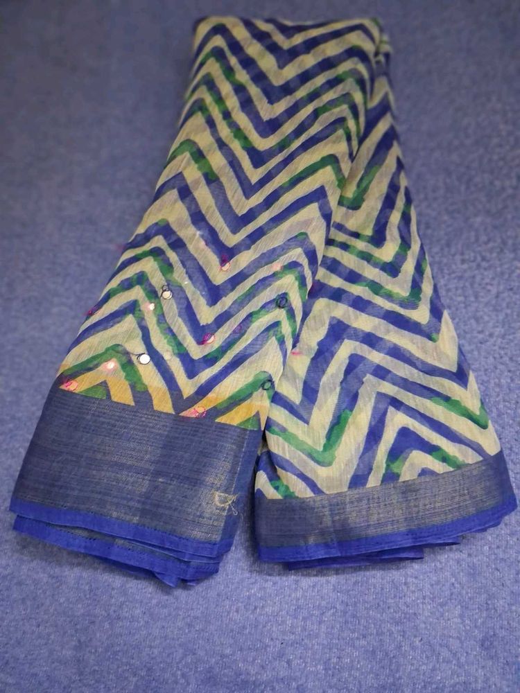 Stylish Chevron Print Saree with Sequins New