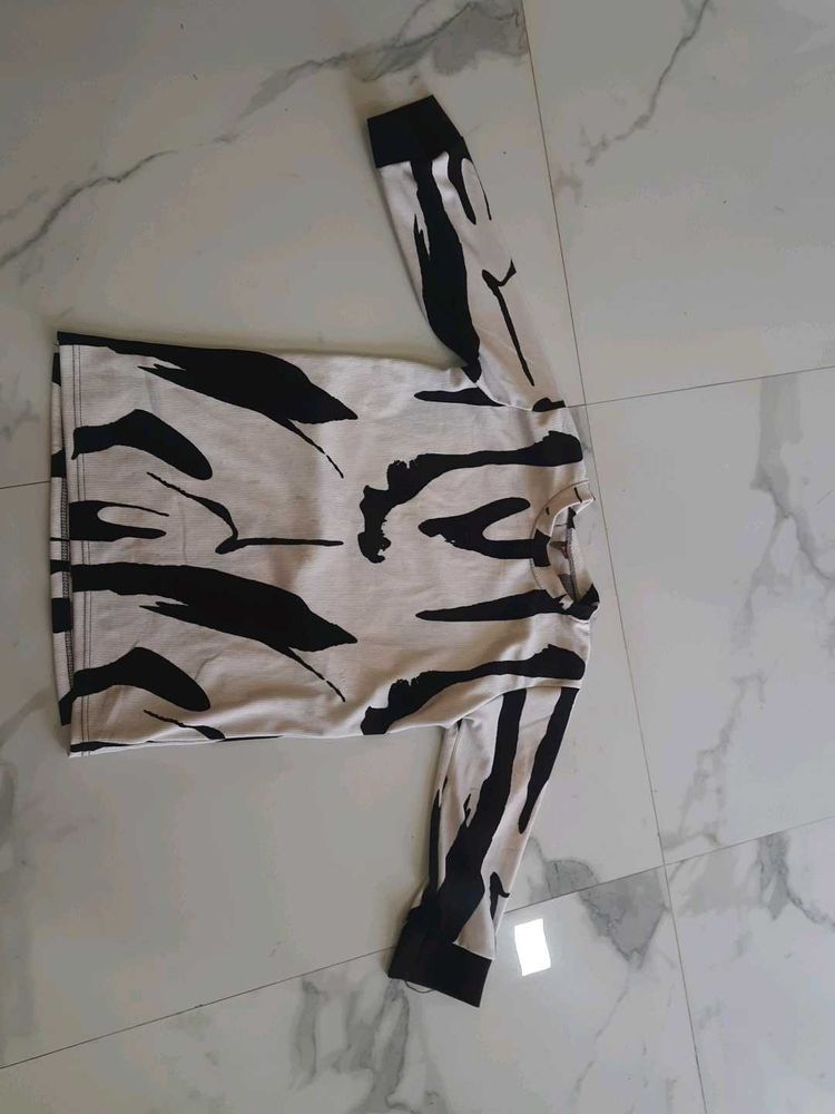 Abstract Print Long Sleeve Top