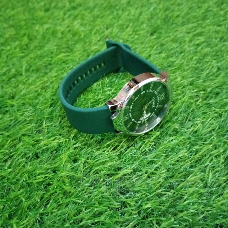 Stylish silicon Green Strap Watch