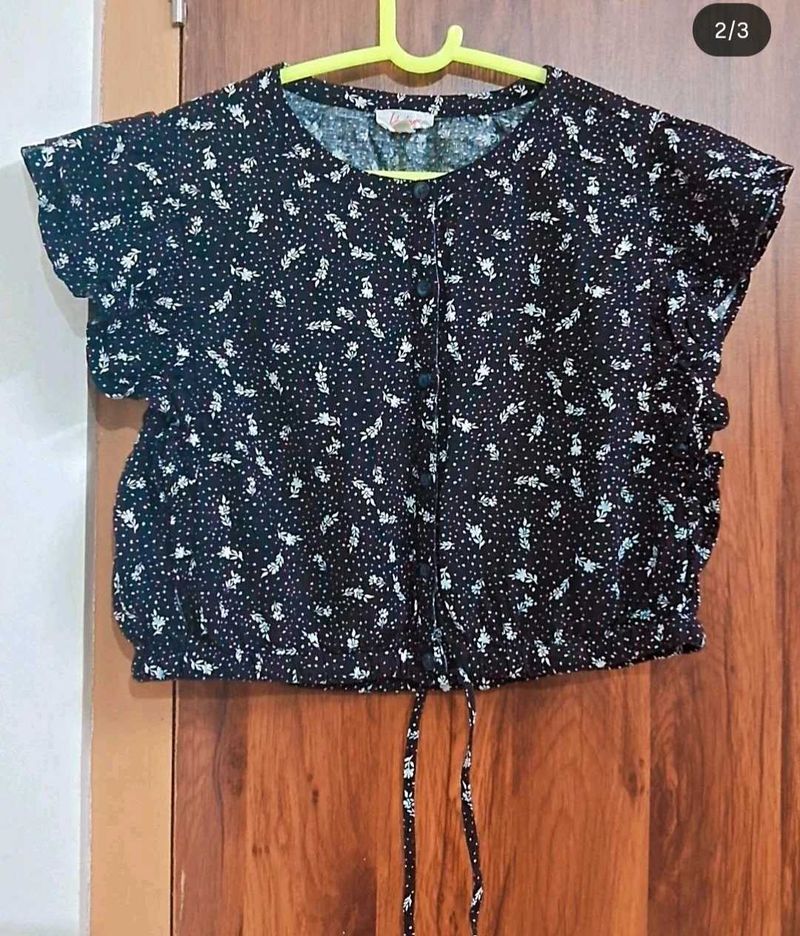 Cute Floral Print Button-Up Top