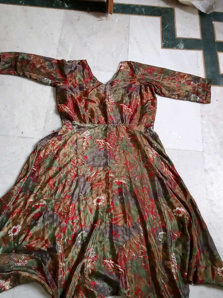 Stylish Floral Frock Suit – Elegant &amp; Comfortable