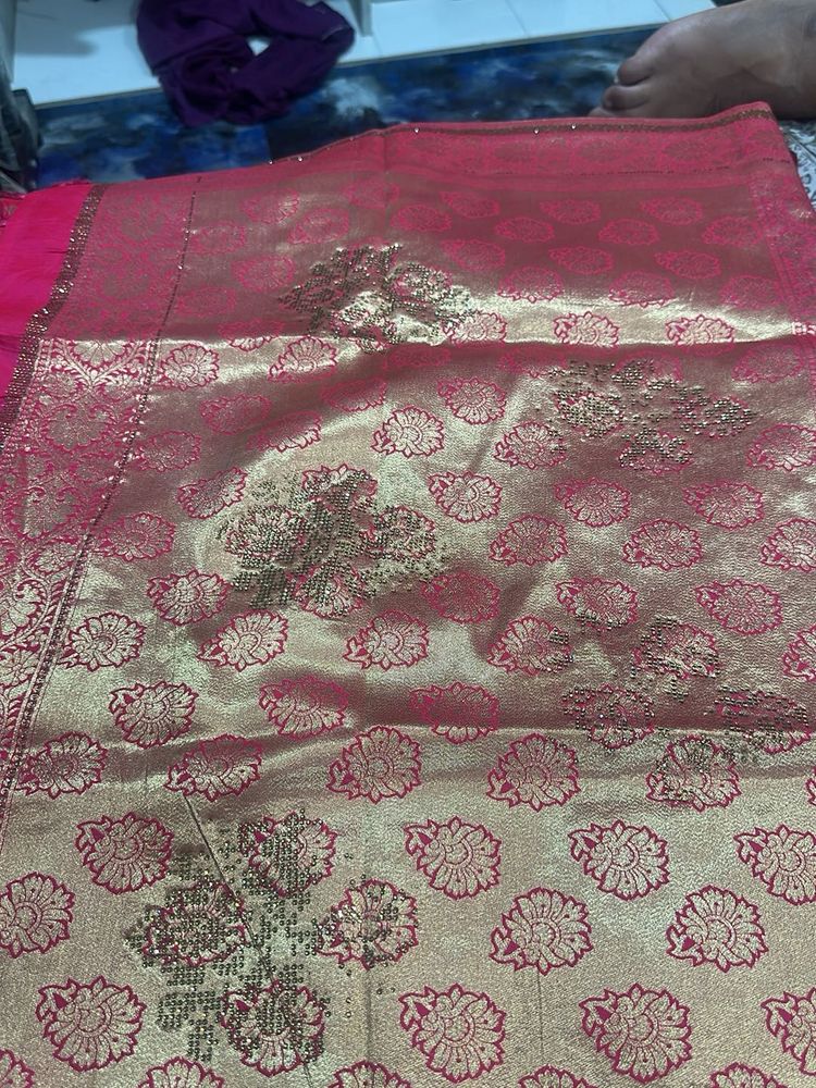 Elegant dark pink banarsi saree
