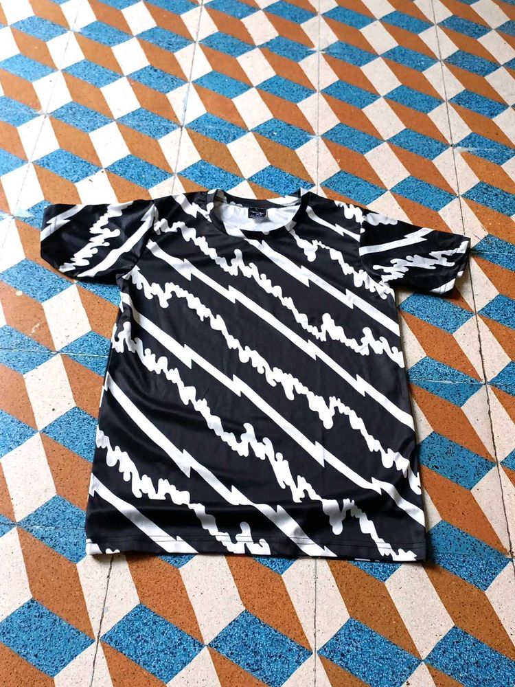 Graphic Print T-Shirt