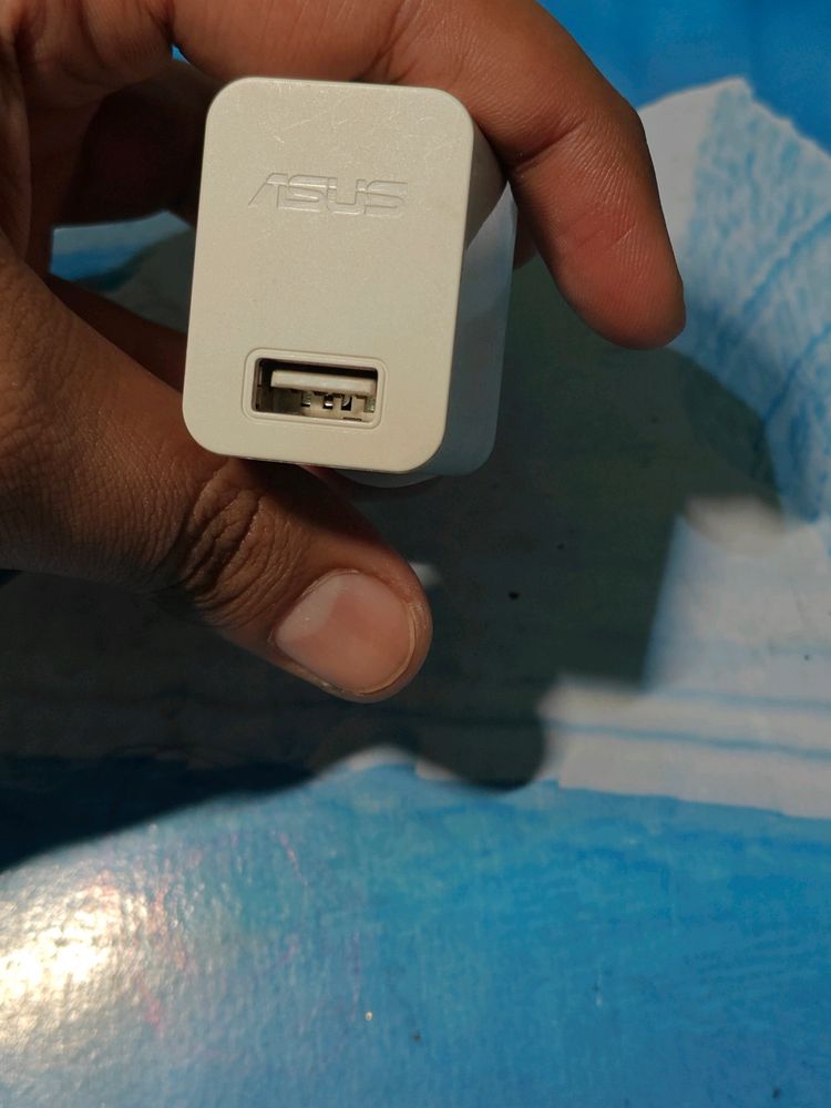 ASUS Fast Charger &amp; USB Compatible With All
