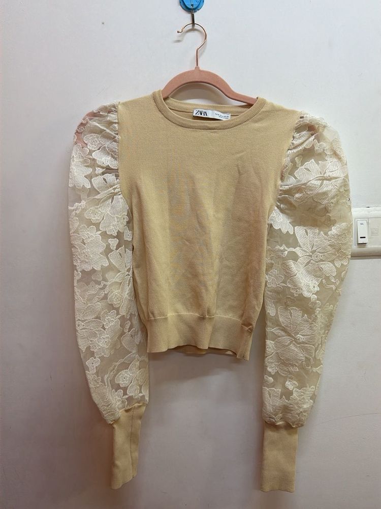 Puff Sleeve Lace Top