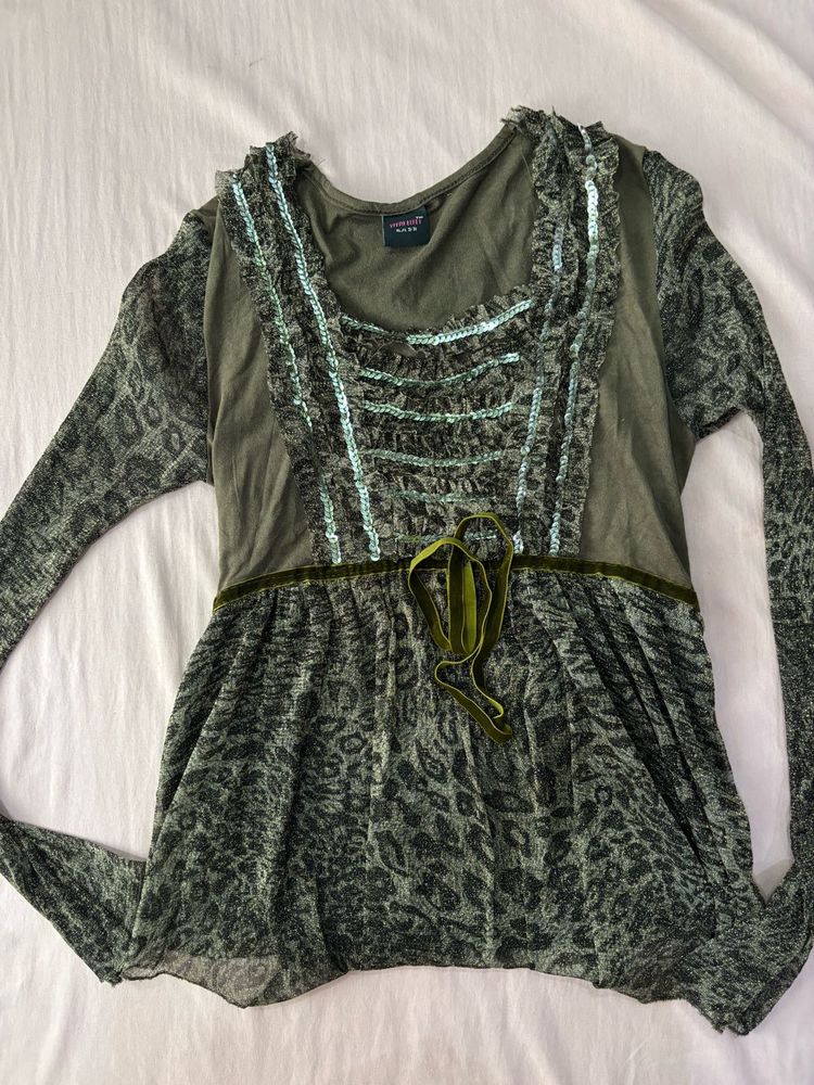 Chic Olive Green Leopard Print Tunic Top