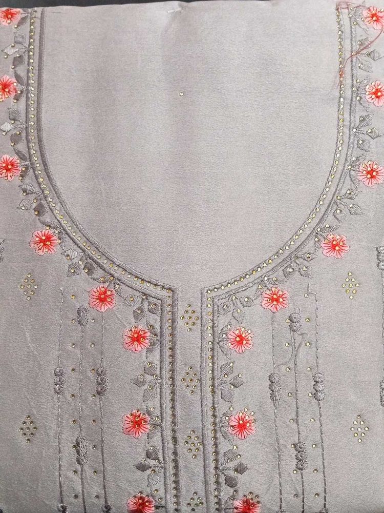 Elegant Grey Kurta Set with Pink Floral Embroidery