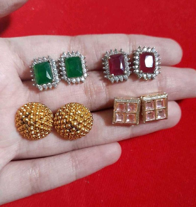 Set of 4 Pairs Earrings